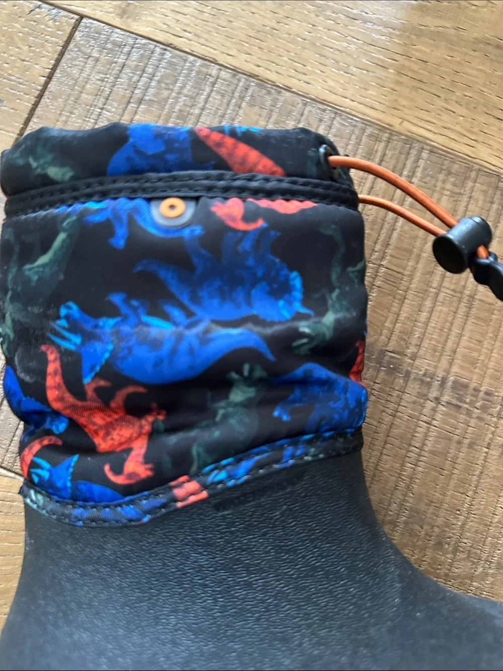 Bogs Kids Winter Snow Boots with Blue & Red Dinosaur Print Size 12
